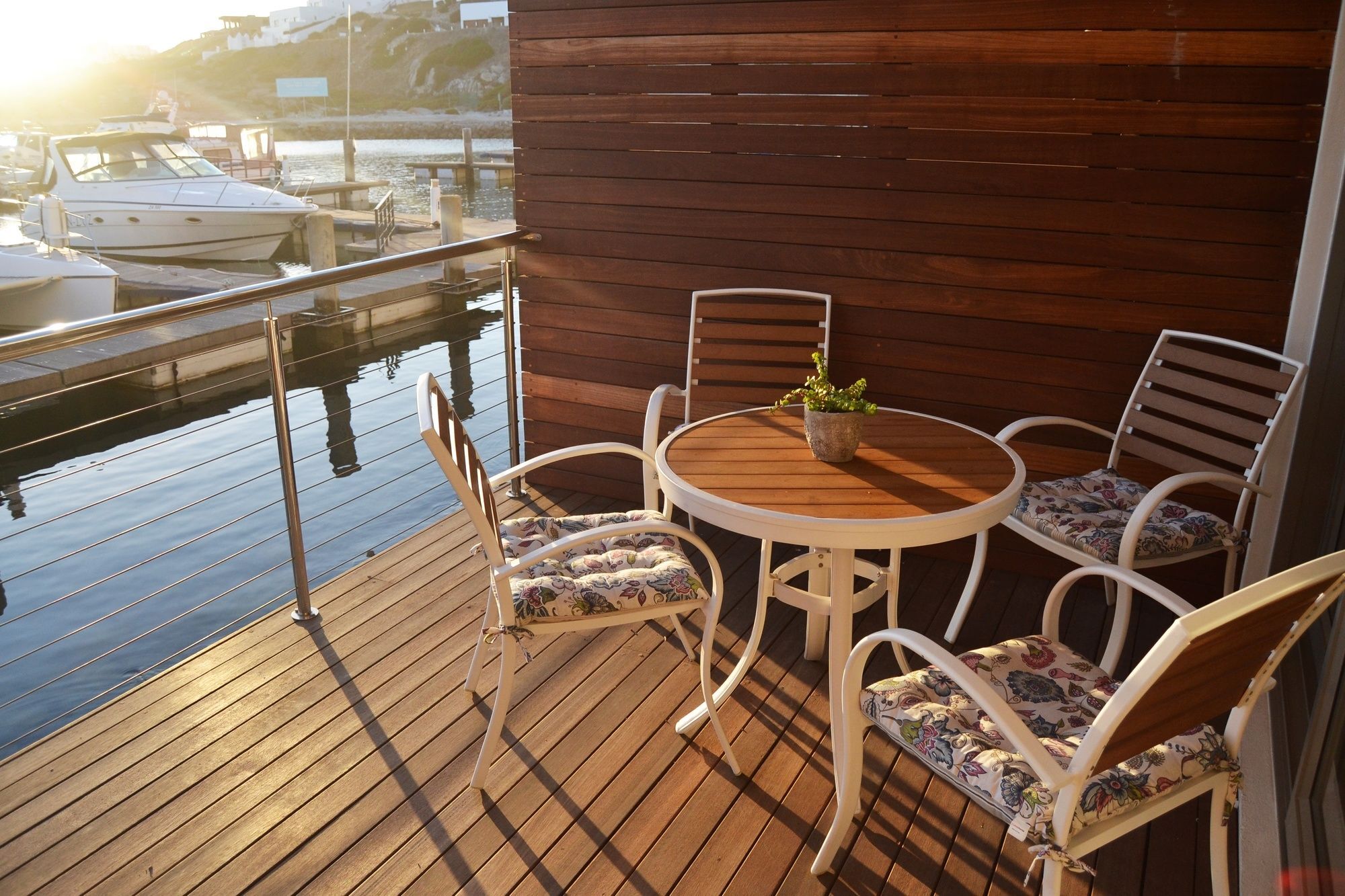 Club Mykonos Marina Village Langebaan Exterior foto